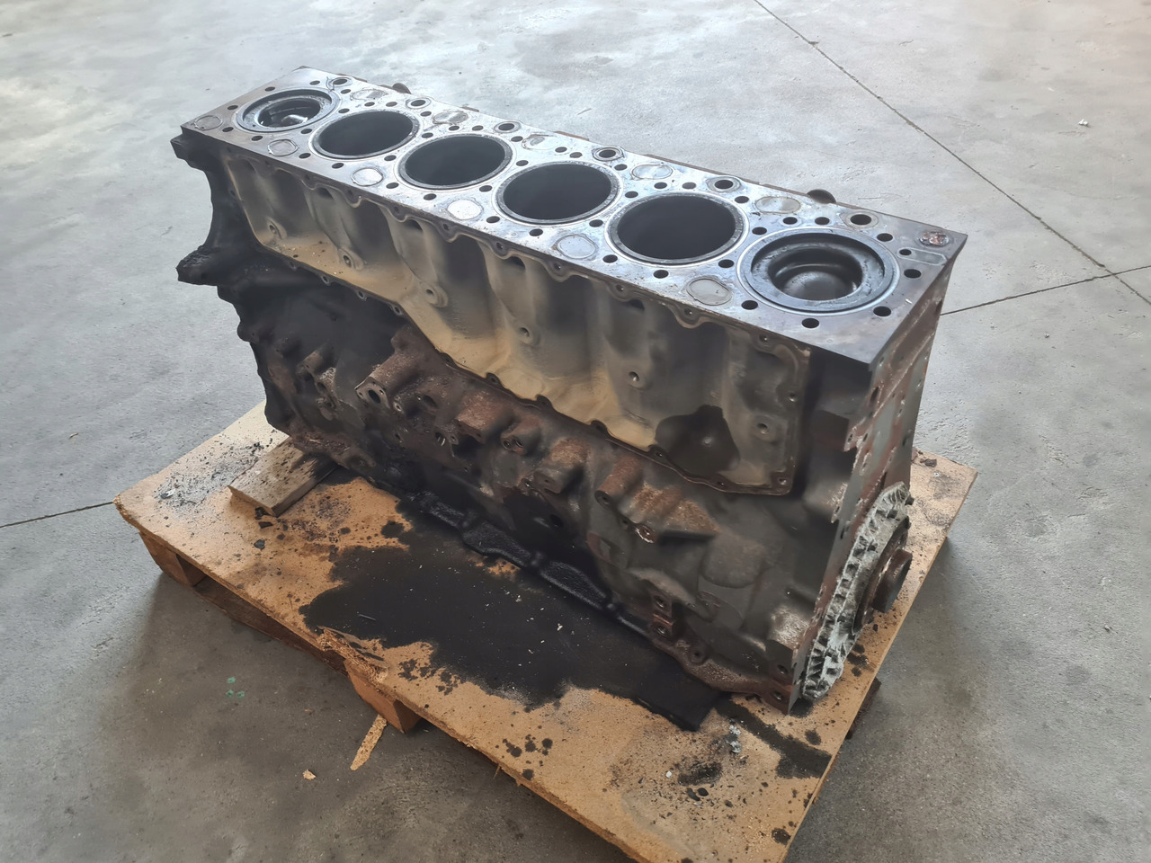 VOLVO BLOK SILNIKA SŁUPEK TŁOKI WAŁ VOLVO FH FM 4 RENAULT GAMA T DTI 13 K2 - Blok valcov pre Nákladné auto: obrázok 3 VOLVO BLOK SILNIKA SŁUPEK TŁOKI WAŁ VOLVO FH FM 4 RENAULT GAMA T DTI 13 K2 - Blok valcov pre Nákladné auto: obrázok 3