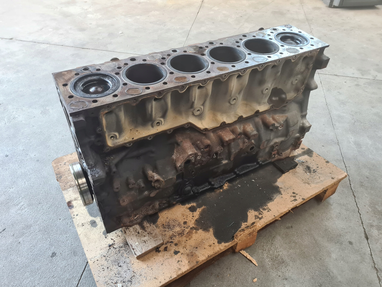 VOLVO BLOK SILNIKA SŁUPEK TŁOKI WAŁ VOLVO FH FM 4 RENAULT GAMA T DTI 13 K2 - Blok valcov pre Nákladné auto: obrázok 2 VOLVO BLOK SILNIKA SŁUPEK TŁOKI WAŁ VOLVO FH FM 4 RENAULT GAMA T DTI 13 K2 - Blok valcov pre Nákladné auto: obrázok 2