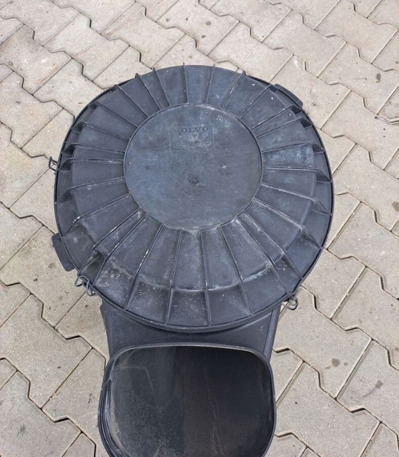 VOLVO OBUDOWA FILTRA POWIETRZA VOLVO FH FM 4 13 LIFT RENAULT GAMA T - Vzduchový filter pre Nákladné auto: obrázok 2 VOLVO OBUDOWA FILTRA POWIETRZA VOLVO FH FM 4 13 LIFT RENAULT GAMA T - Vzduchový filter pre Nákladné auto: obrázok 2