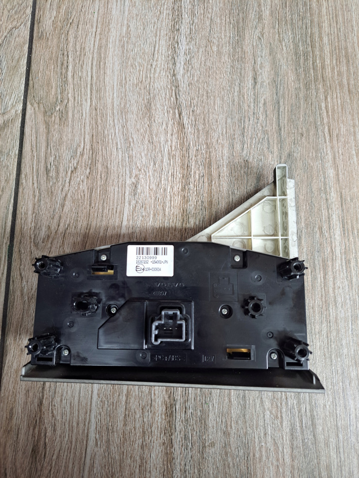 VOLVO PANEL NAWIEWU OGRZEWANIA KLIMATYZACJI VOLVO FH 4 FH 16 22130999 - Kúrenie/ Vetranie pre Nákladné auto: obrázok 2 VOLVO PANEL NAWIEWU OGRZEWANIA KLIMATYZACJI VOLVO FH 4 FH 16 22130999 - Kúrenie/ Vetranie pre Nákladné auto: obrázok 2