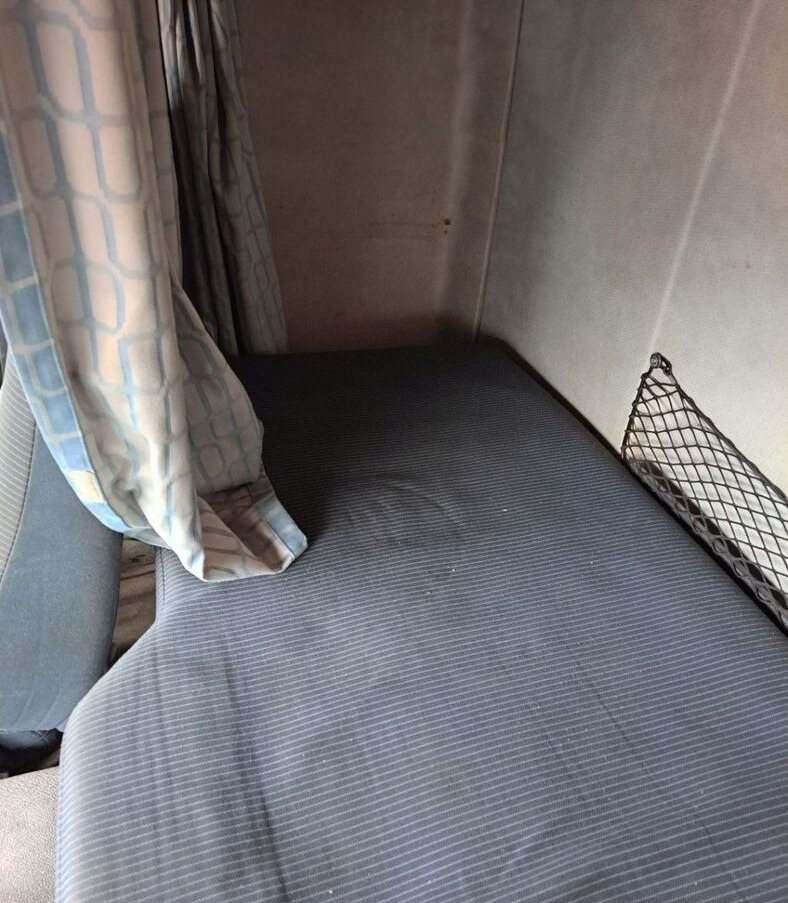 Volvo ŁÓŻKO DOLNE MATERAC STELAŻ VOLVO FE KOMPLETNE - Sedadlo pre Nákladné auto: obrázok 2 Volvo ŁÓŻKO DOLNE MATERAC STELAŻ VOLVO FE KOMPLETNE - Sedadlo pre Nákladné auto: obrázok 2