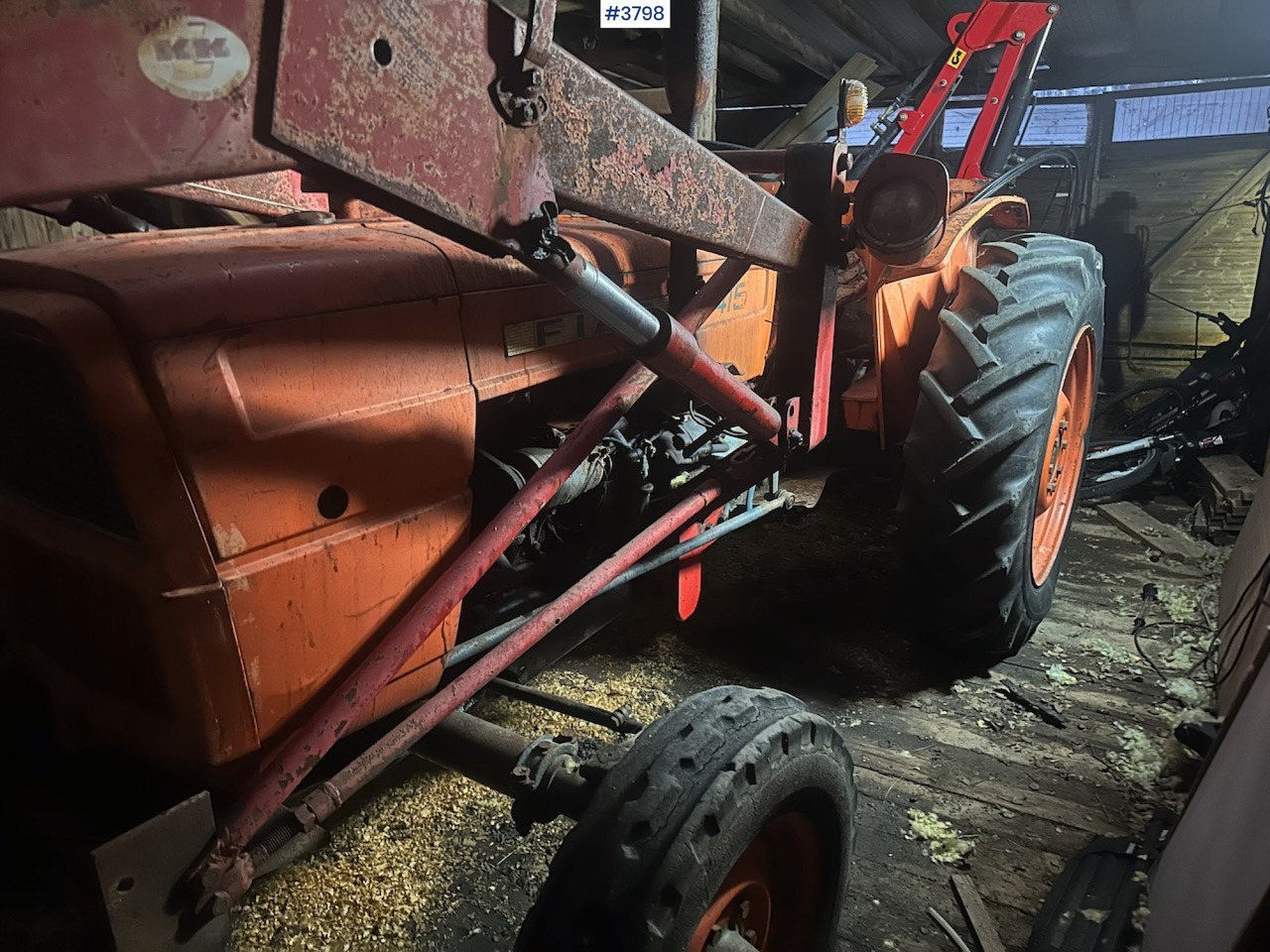 1900 Fiat 415 tractor w/ front loader and Wee edge mower - Traktor: obrázok 3 1900 Fiat 415 tractor w/ front loader and Wee edge mower - Traktor: obrázok 3
