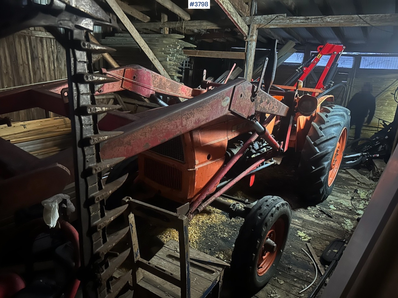 1900 Fiat 415 tractor w/ front loader and Wee edge mower - Traktor: obrázok 1 1900 Fiat 415 tractor w/ front loader and Wee edge mower - Traktor: obrázok 1