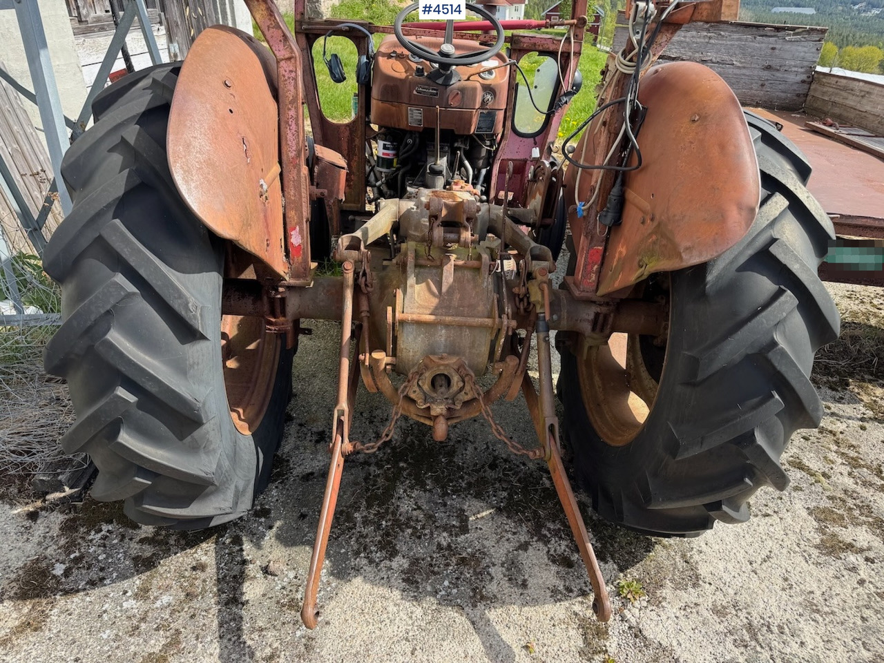 Traktor 1968 Massey Ferguson 133: obrázok 7