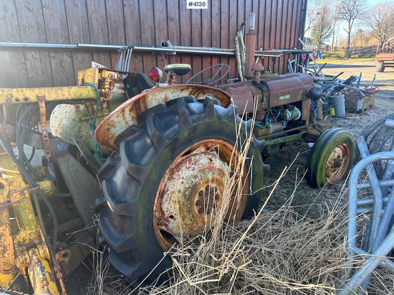 1971 FORD SUPER-DEXTA w/ Hymas 21 excavator and 2 buckets. - Traktor: obrázok 4 1971 FORD SUPER-DEXTA w/ Hymas 21 excavator and 2 buckets. - Traktor: obrázok 4