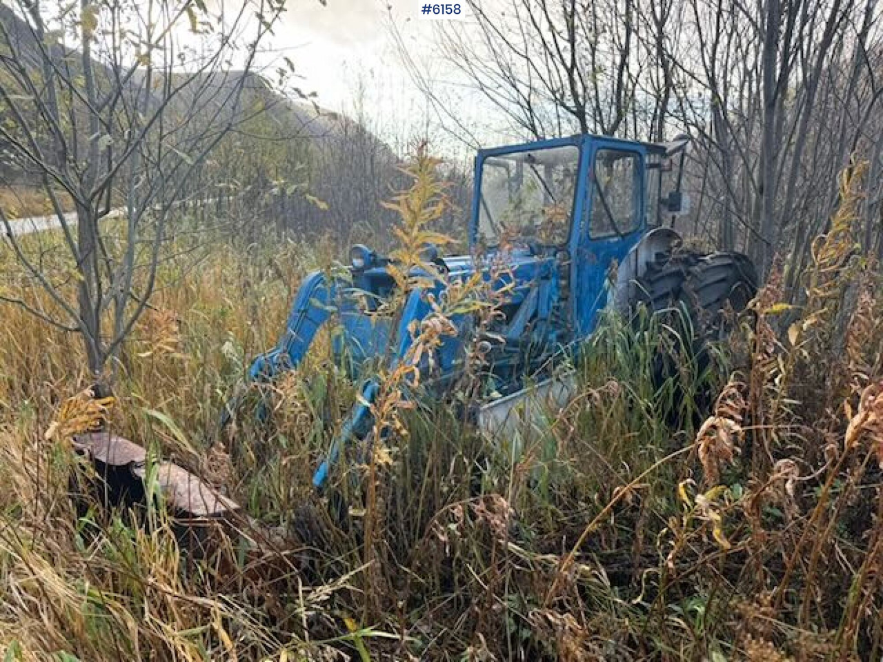 1973 Ford 4000 tractor backhoe. Repair.object - Traktor: obrázok 5 1973 Ford 4000 tractor backhoe. Repair.object - Traktor: obrázok 5