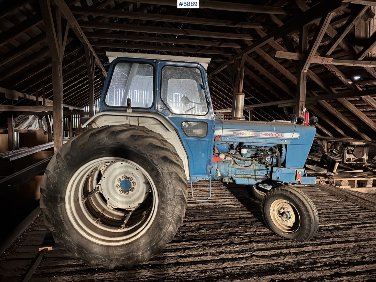 1975 Ford 5000 w/ Twin Wheels - Traktor: obrázok 5 1975 Ford 5000 w/ Twin Wheels - Traktor: obrázok 5