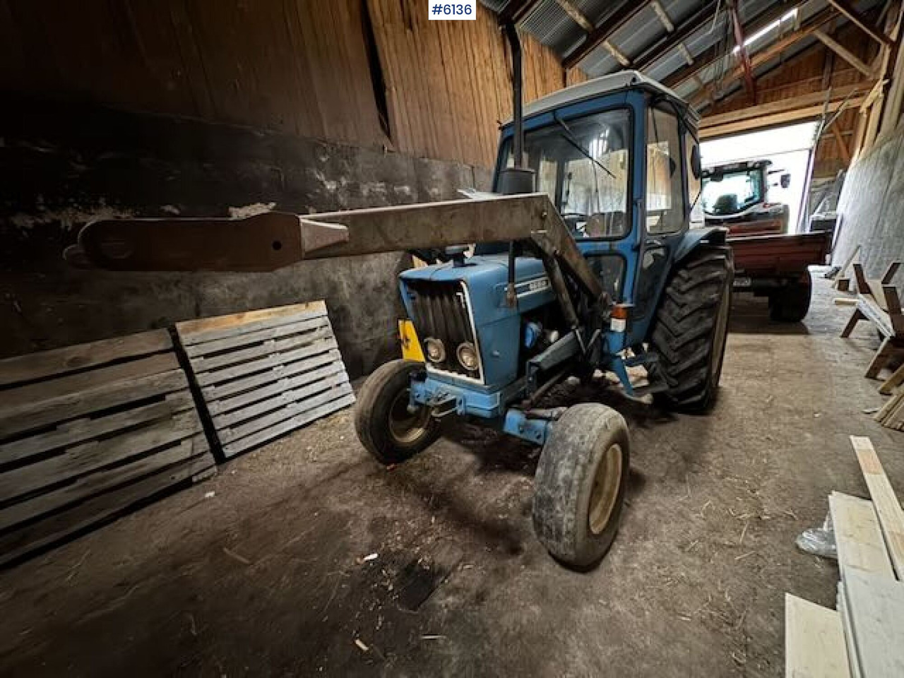 1981 Ford 4600 with front loader! - Traktor: obrázok 1 1981 Ford 4600 with front loader! - Traktor: obrázok 1