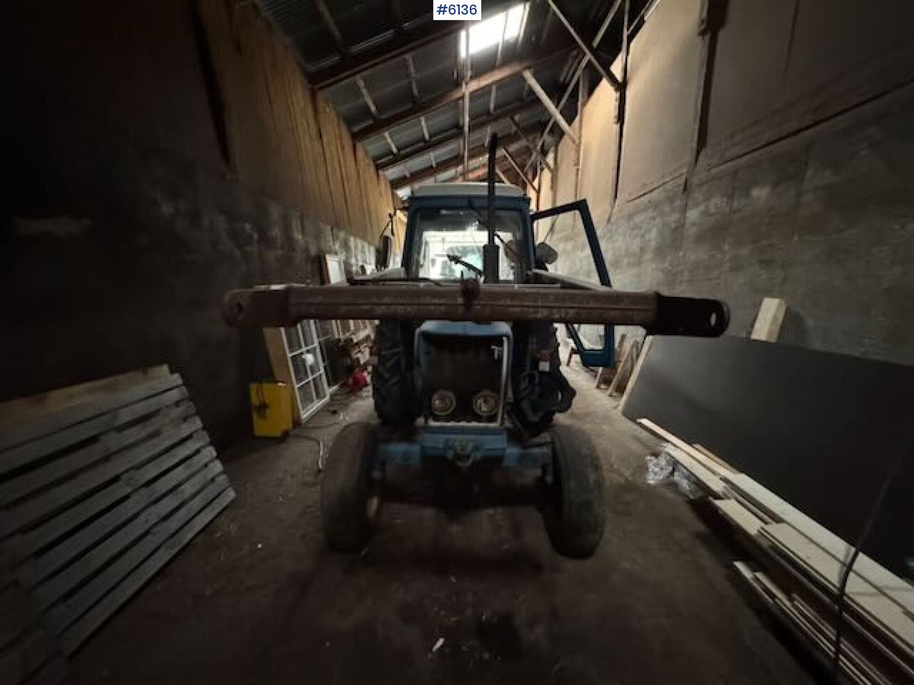 1981 Ford 4600 with front loader! - Traktor: obrázok 4 1981 Ford 4600 with front loader! - Traktor: obrázok 4