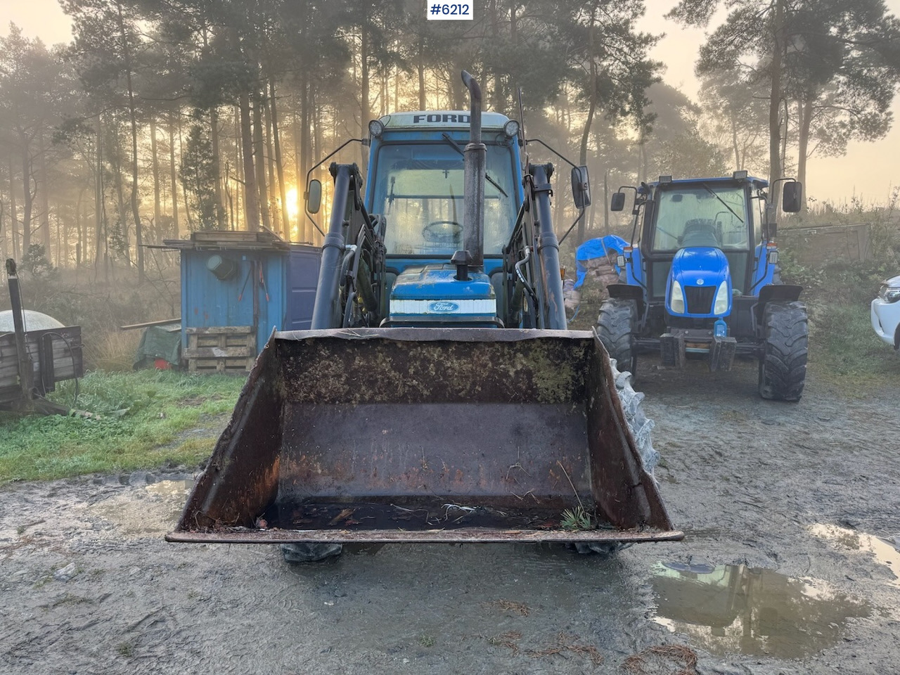 1982 Ford 5610 w/ front loader. - Traktor: obrázok 5 1982 Ford 5610 w/ front loader. - Traktor: obrázok 5