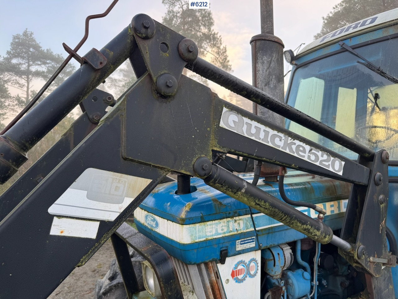 1982 Ford 5610 w/ front loader. - Traktor: obrázok 3 1982 Ford 5610 w/ front loader. - Traktor: obrázok 3