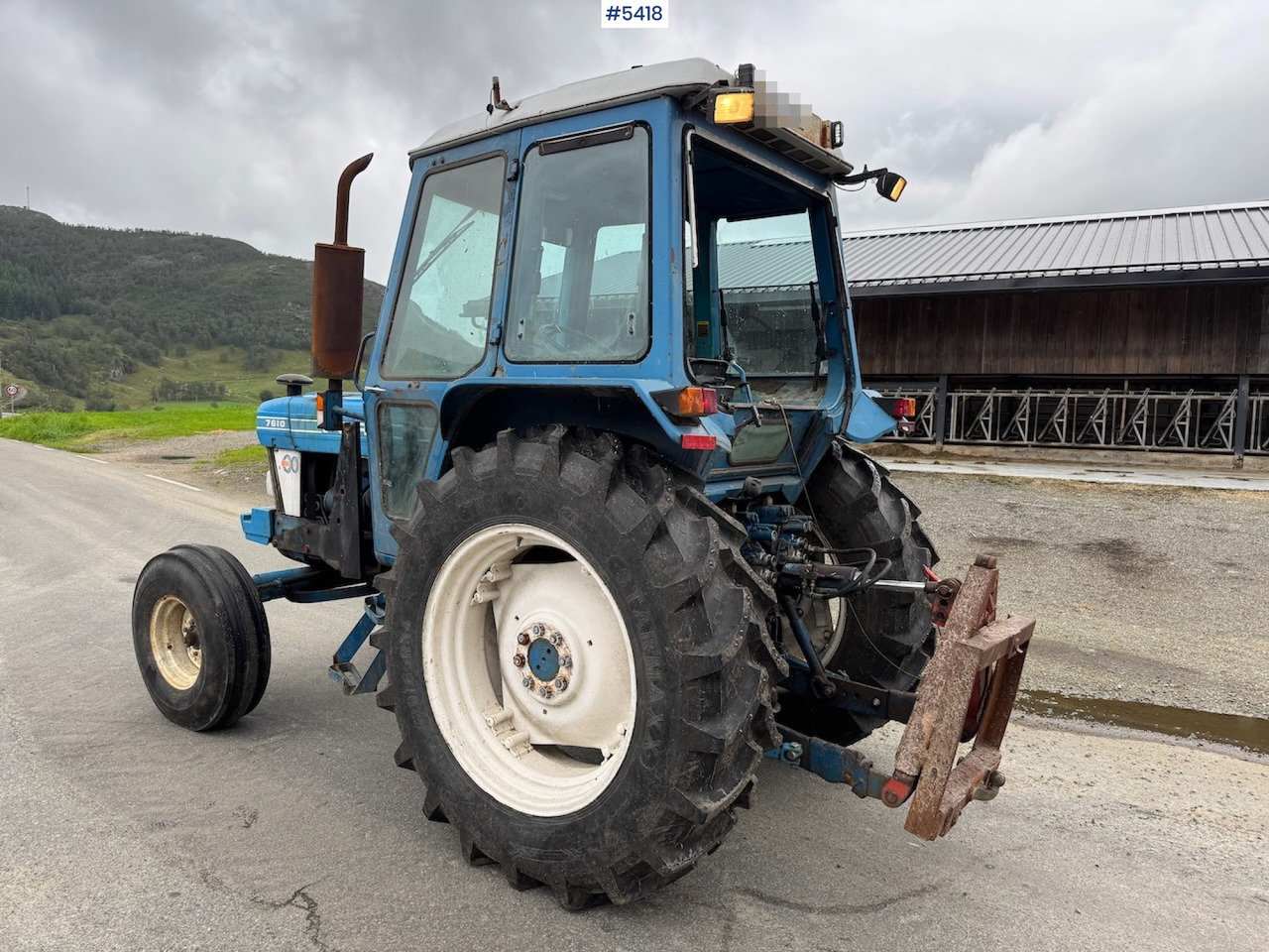 1982 Ford 7610 w/ front loader. - Traktor: obrázok 3 1982 Ford 7610 w/ front loader. - Traktor: obrázok 3