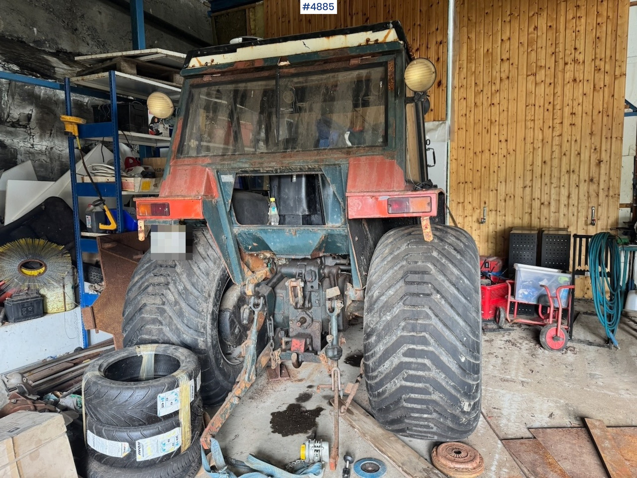1982 Zetor 5011 4x2 Traktor. Gåen Clutch. - Traktor: obrázok 3 1982 Zetor 5011 4x2 Traktor. Gåen Clutch. - Traktor: obrázok 3