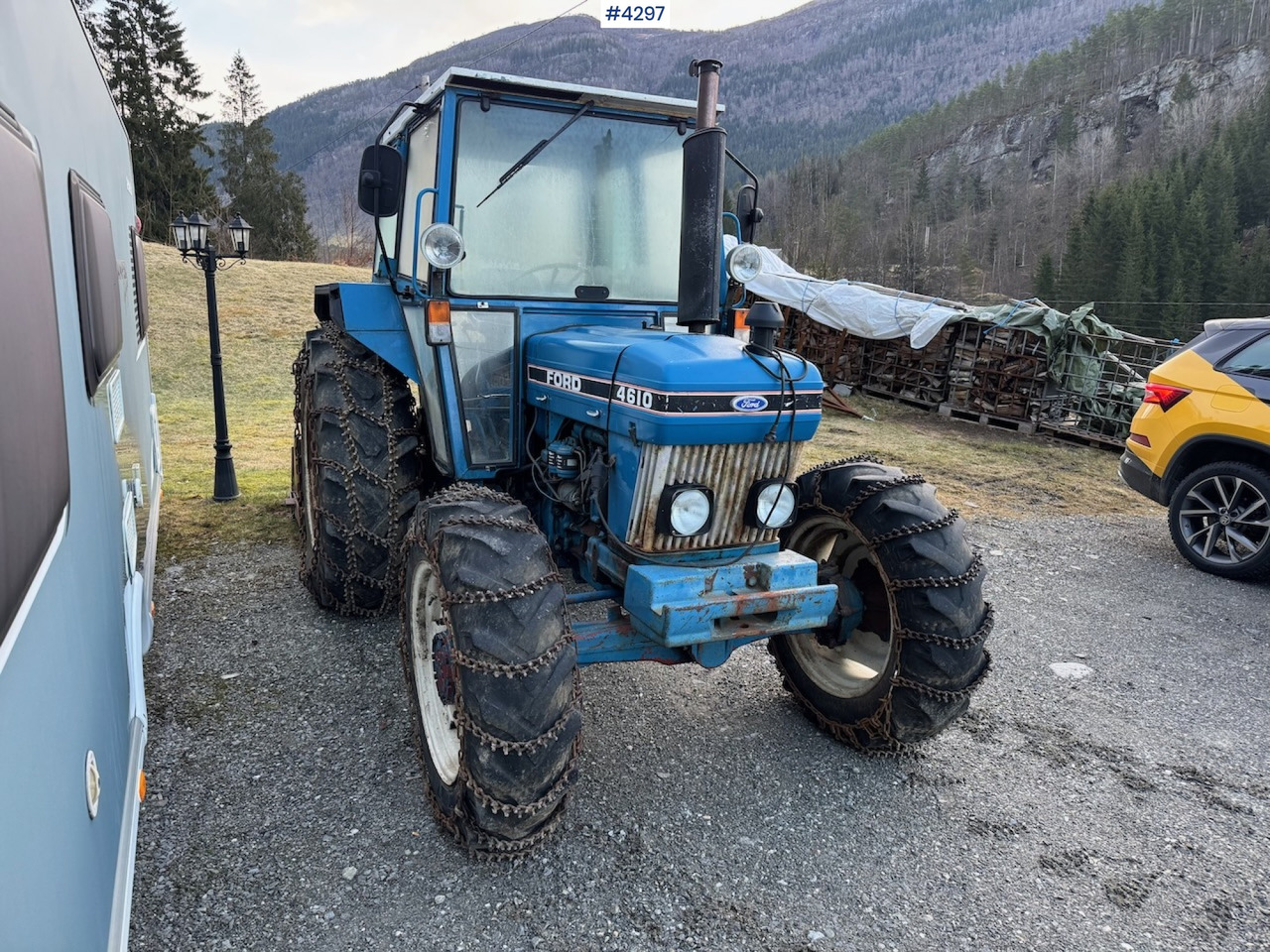 1986 Ford 4610 - Traktor: obrázok 2 1986 Ford 4610 - Traktor: obrázok 2