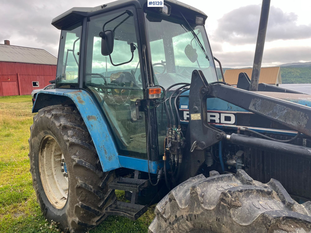 1992 Ford 5640 w/ Trima front loader - Traktor: obrázok 2 1992 Ford 5640 w/ Trima front loader - Traktor: obrázok 2