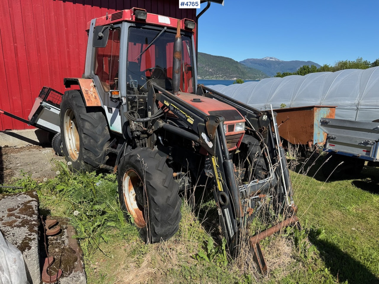 1995 Case International 4230 w/front loader. - Traktor: obrázok 4 1995 Case International 4230 w/front loader. - Traktor: obrázok 4