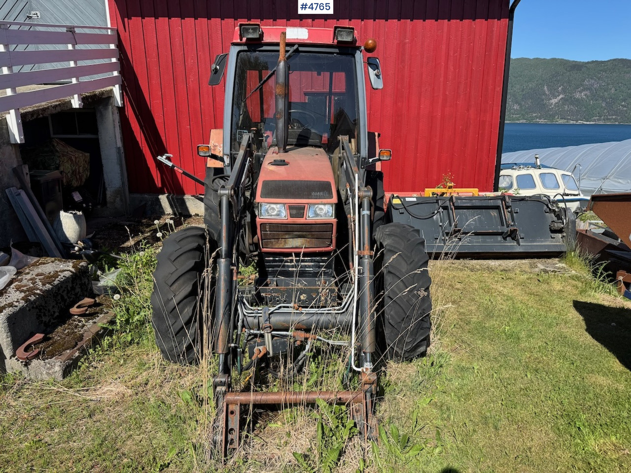 1995 Case International 4230 w/front loader. - Traktor: obrázok 3 1995 Case International 4230 w/front loader. - Traktor: obrázok 3
