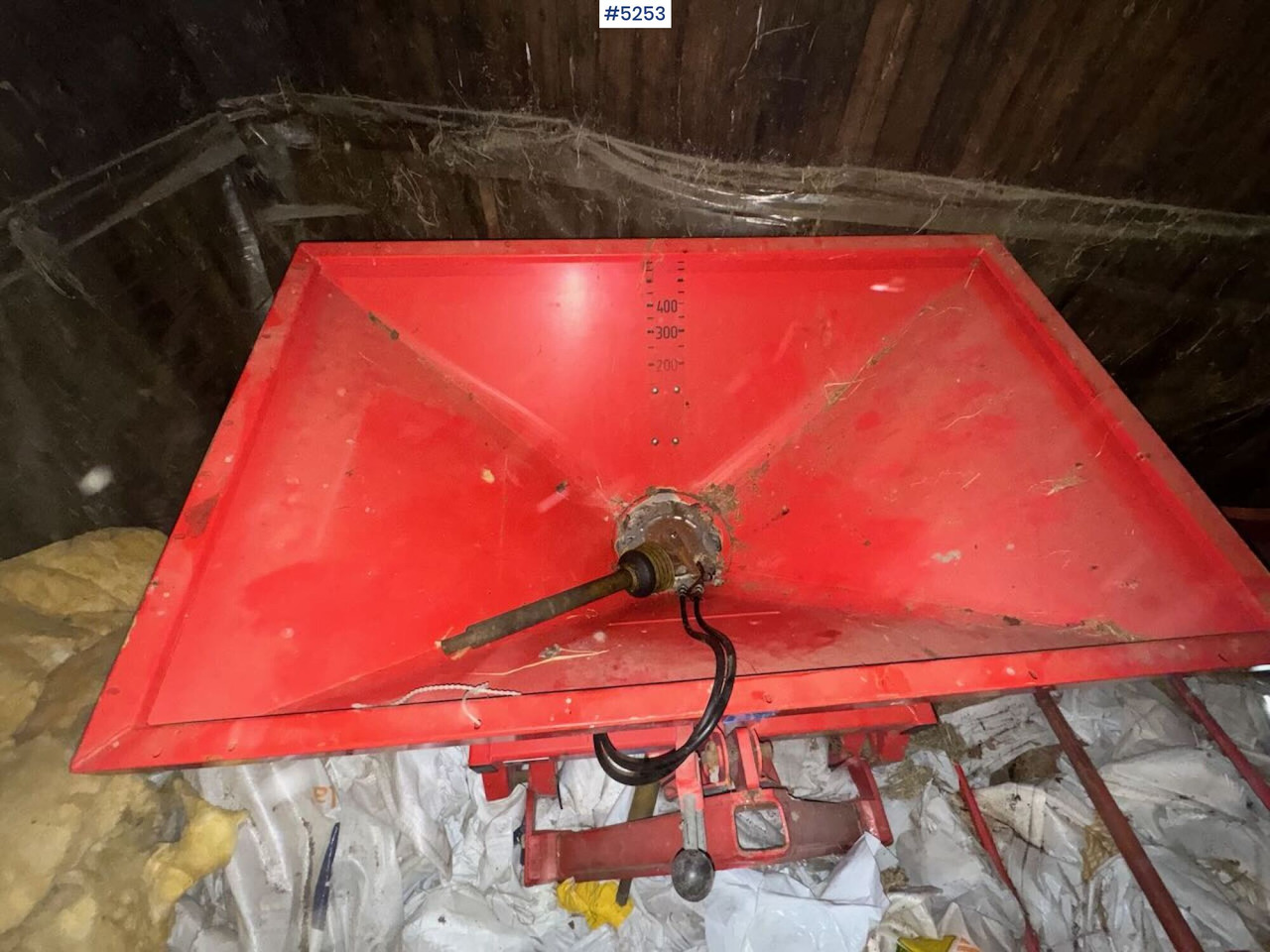 1996 Rauch MDS 701 - Rozmetač hnojiva: obrázok 3 1996 Rauch MDS 701 - Rozmetač hnojiva: obrázok 3