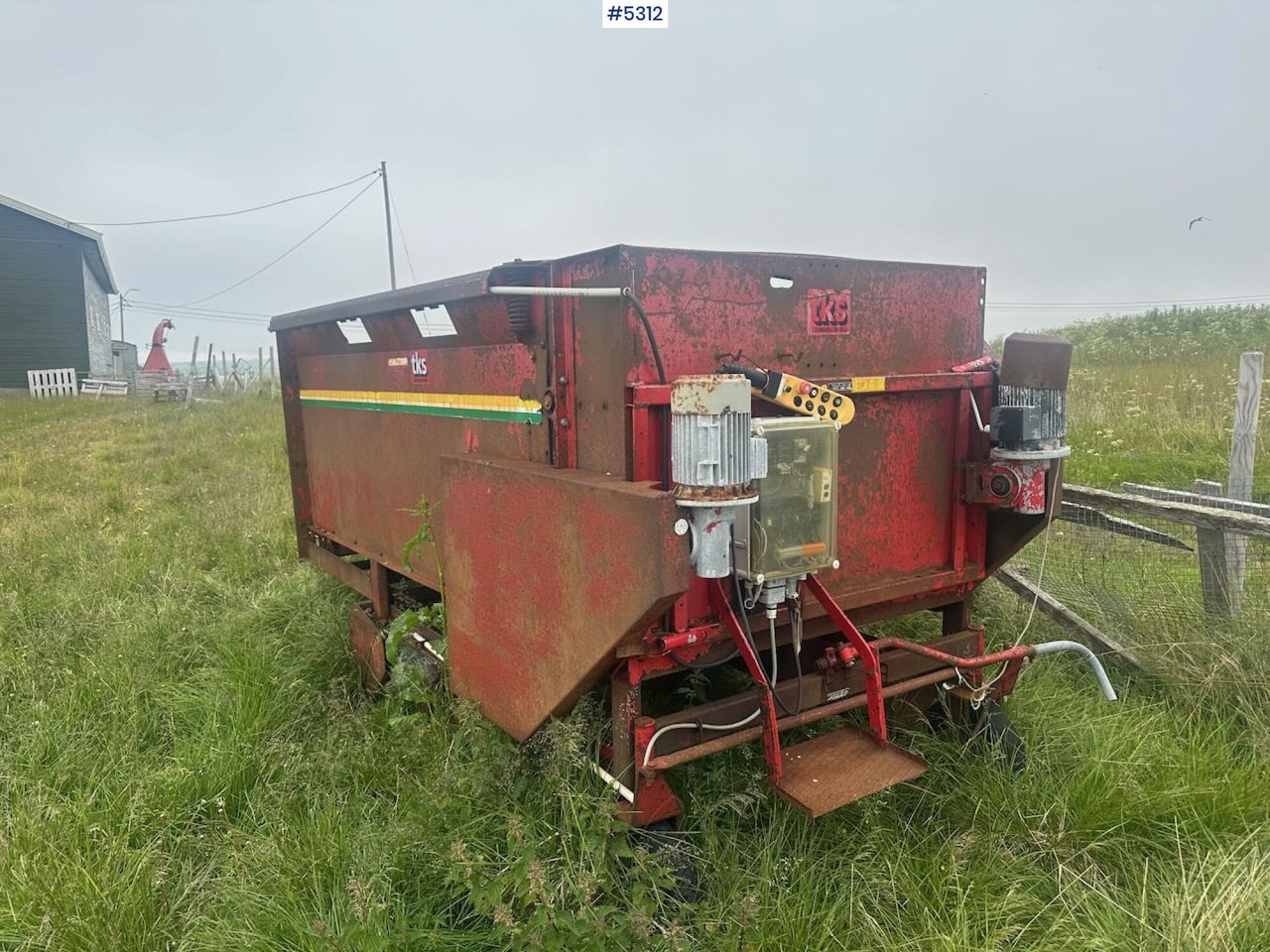 1998 TKS R-150 Silage spreader - Stroje na zber krmovín: obrázok 1 1998 TKS R-150 Silage spreader - Stroje na zber krmovín: obrázok 1