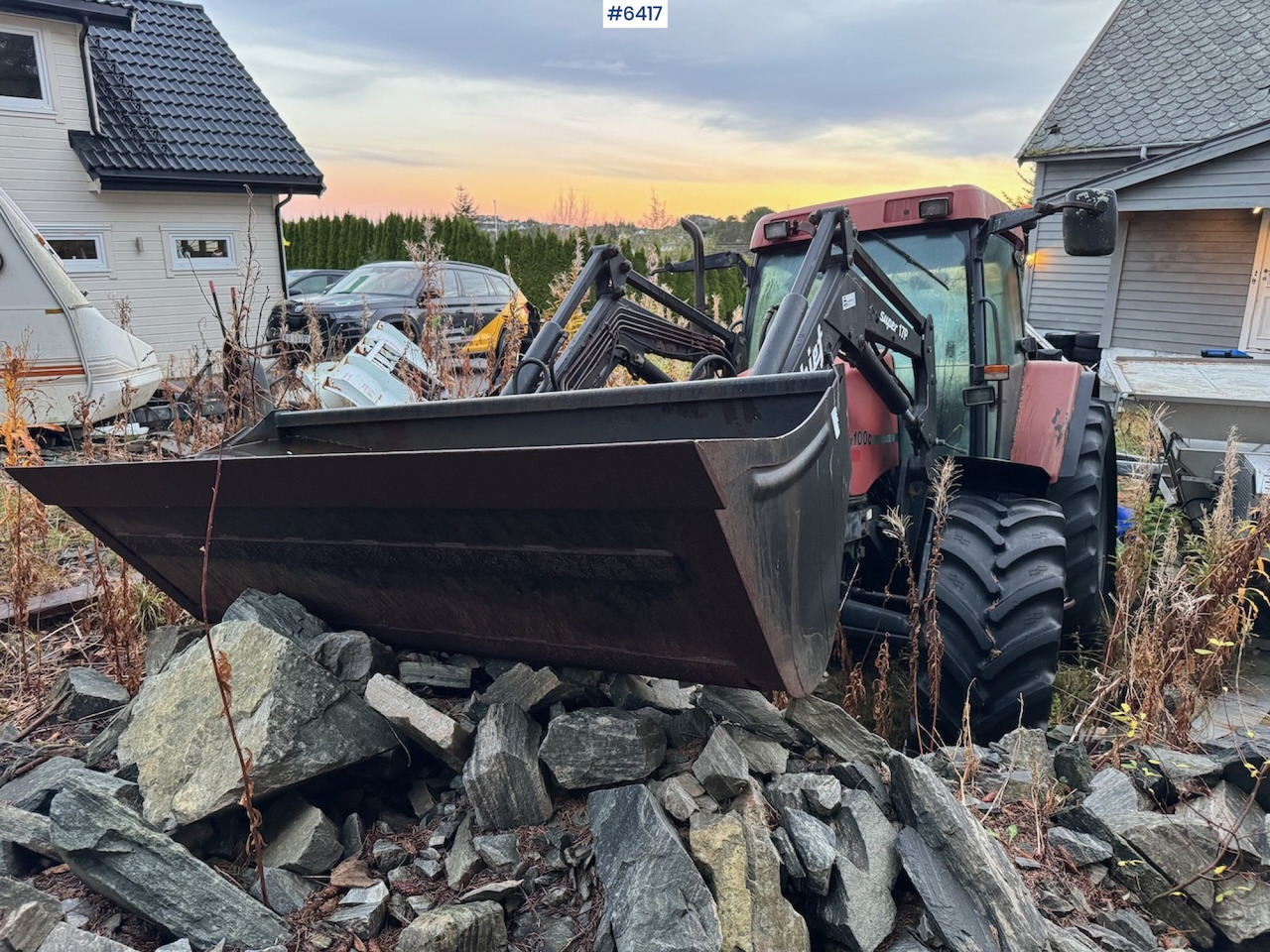 1999 Case IH Maxxum MX 100C w/ front loader, bucket and blade. Repair object. - Traktor: obrázok 5 1999 Case IH Maxxum MX 100C w/ front loader, bucket and blade. Repair object. - Traktor: obrázok 5