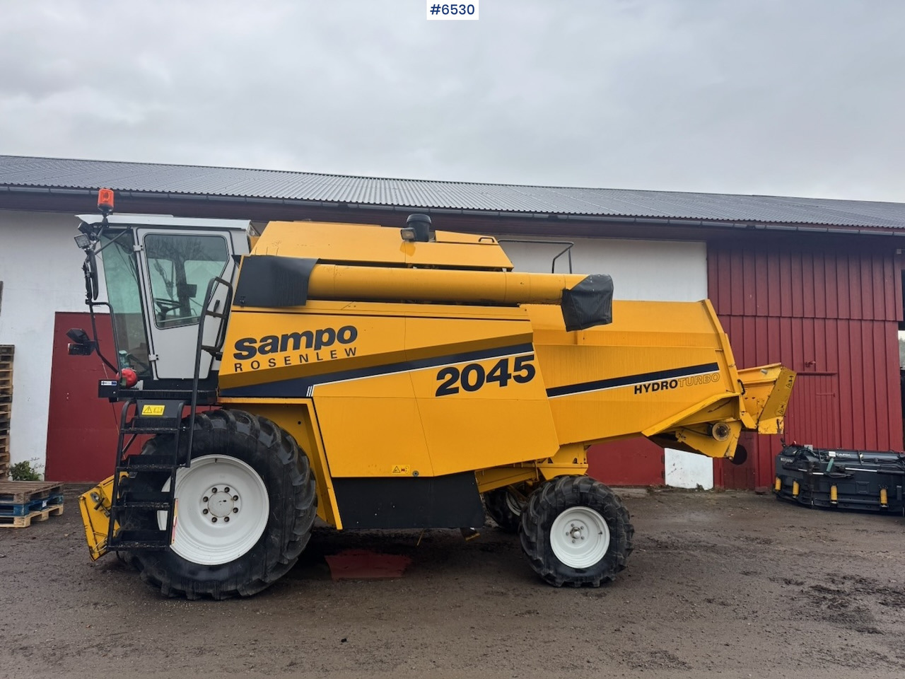 2000 Sampo Rosenlaw SR2045 Combine. 1560 hours! - Obilný kombajn: obrázok 3 2000 Sampo Rosenlaw SR2045 Combine. 1560 hours! - Obilný kombajn: obrázok 3