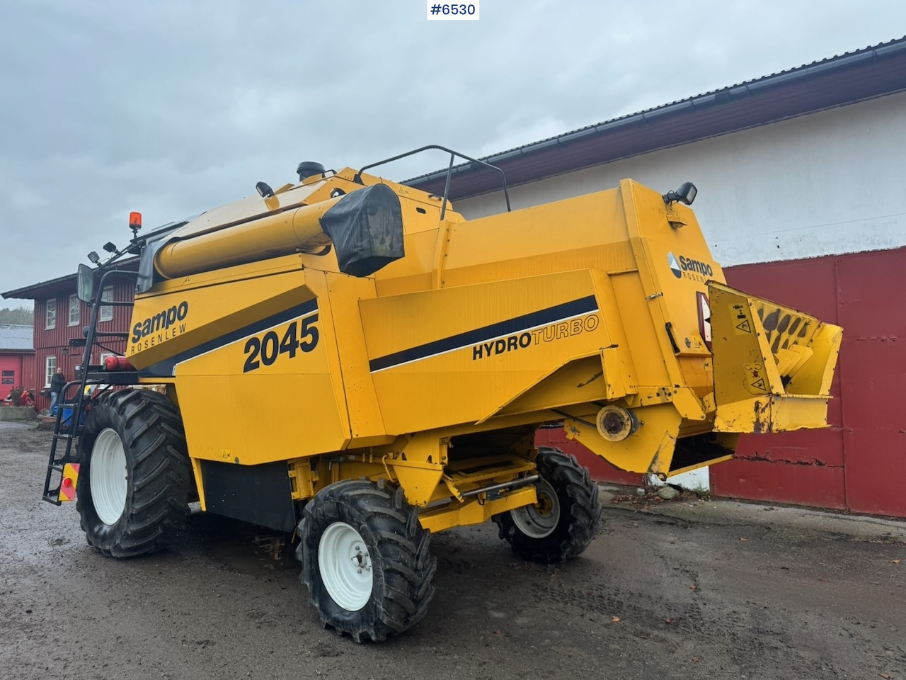 2000 Sampo Rosenlaw SR2045 Combine. 1560 hours! - Obilný kombajn: obrázok 4 2000 Sampo Rosenlaw SR2045 Combine. 1560 hours! - Obilný kombajn: obrázok 4