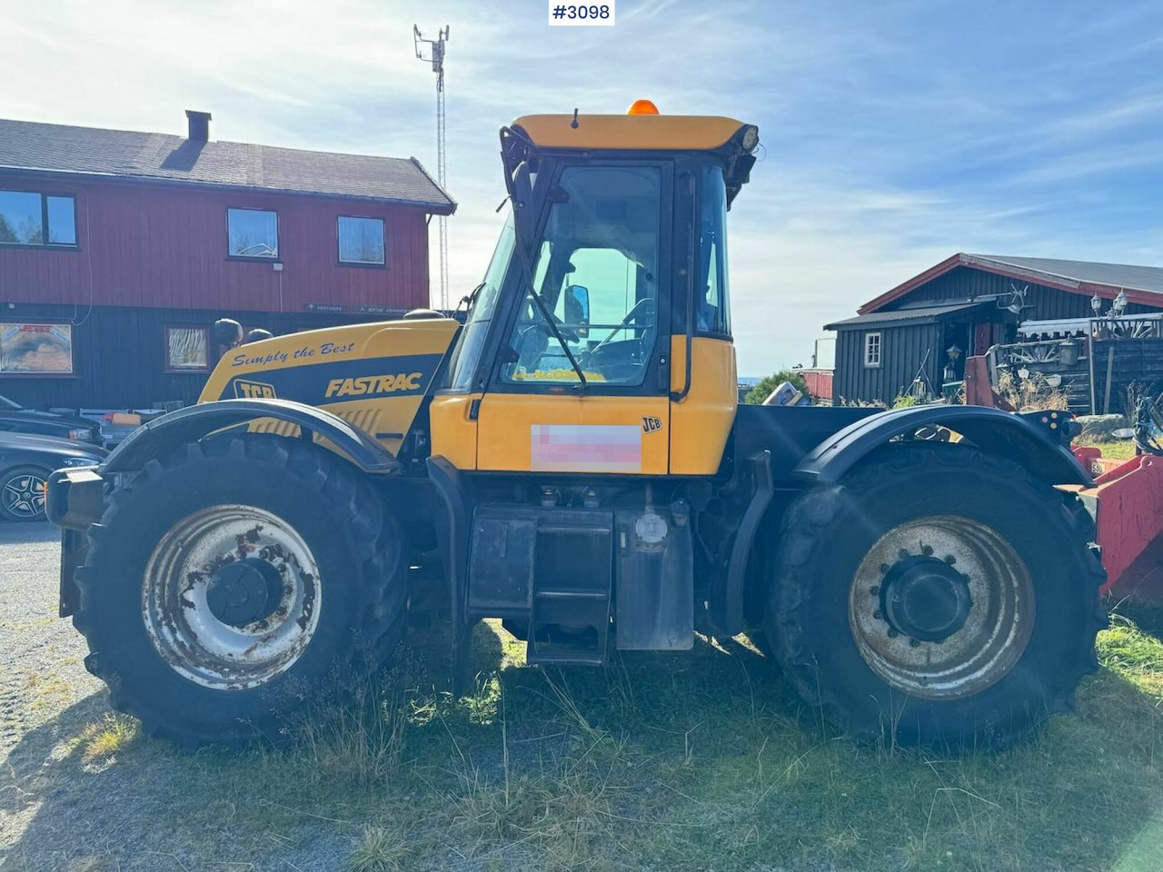 2001 JCB Fastrac 3185 4x4. The plow rigged and two sets of tires. - Traktor: obrázok 2 2001 JCB Fastrac 3185 4x4. The plow rigged and two sets of tires. - Traktor: obrázok 2