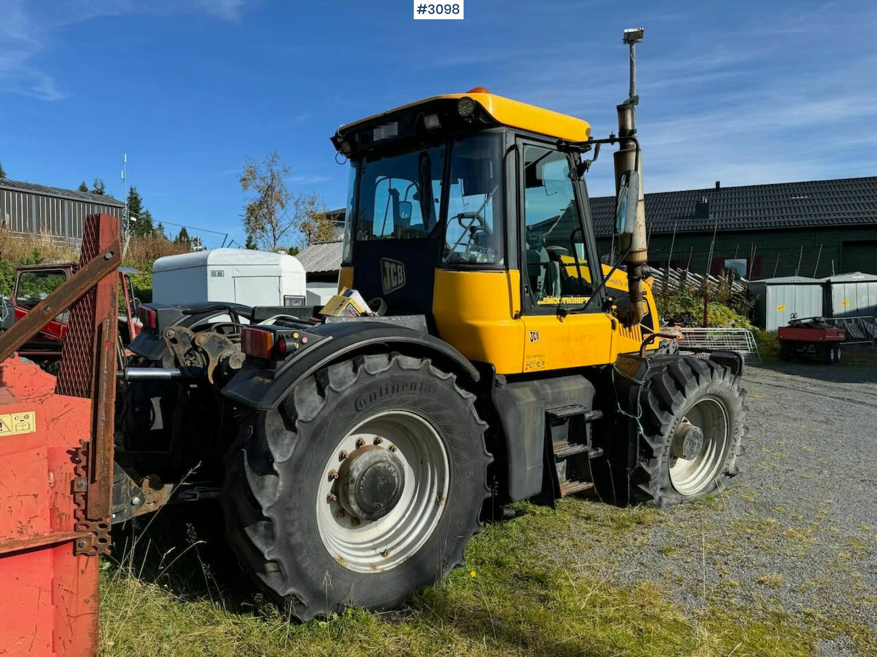 2001 JCB Fastrac 3185 4x4. The plow rigged and two sets of tires. - Traktor: obrázok 5 2001 JCB Fastrac 3185 4x4. The plow rigged and two sets of tires. - Traktor: obrázok 5
