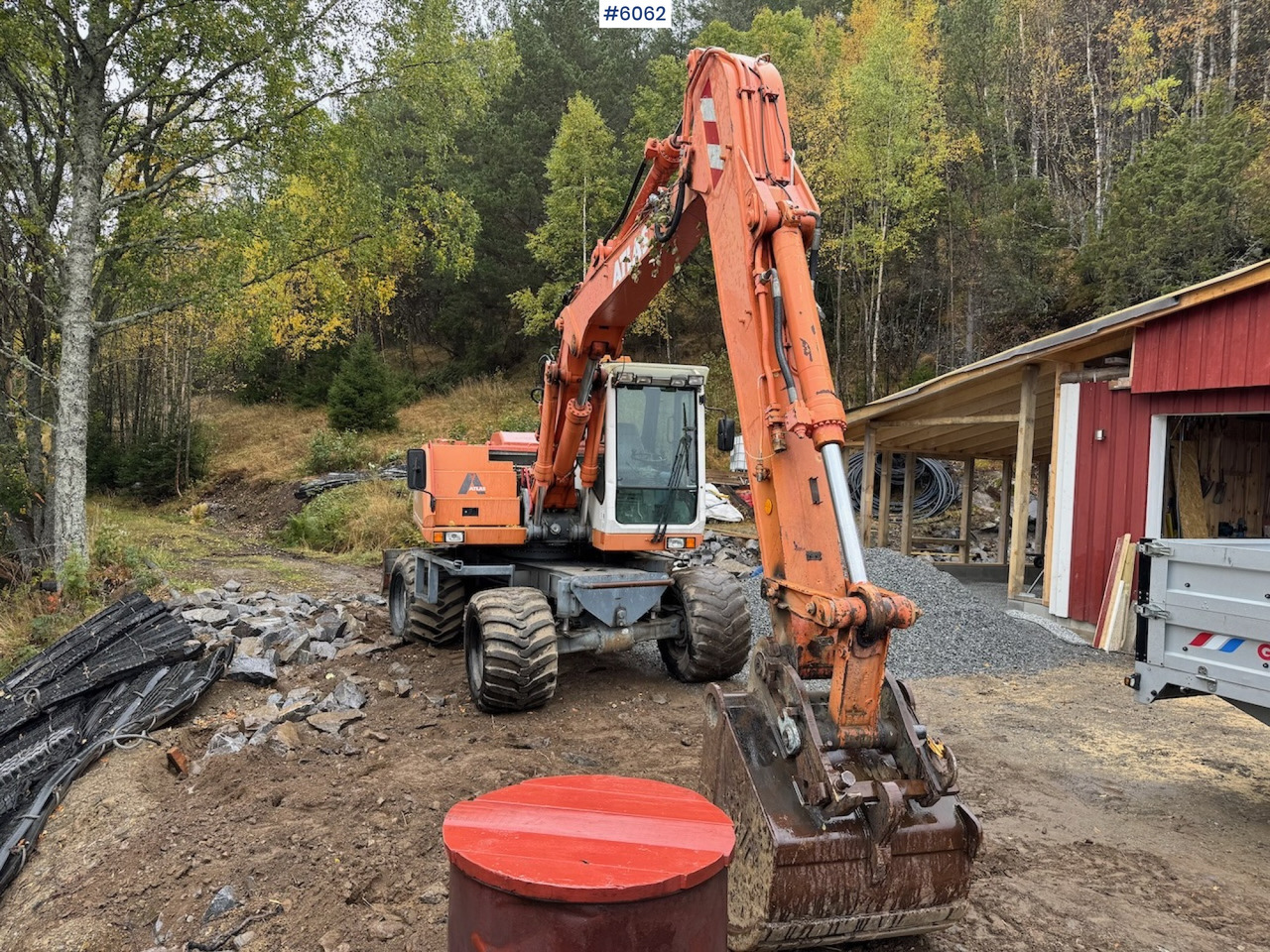 2002 Atlas 1304 w/ 1 backhoe bucket Low Hours! - Rýpadlo: obrázok 3 2002 Atlas 1304 w/ 1 backhoe bucket Low Hours! - Rýpadlo: obrázok 3