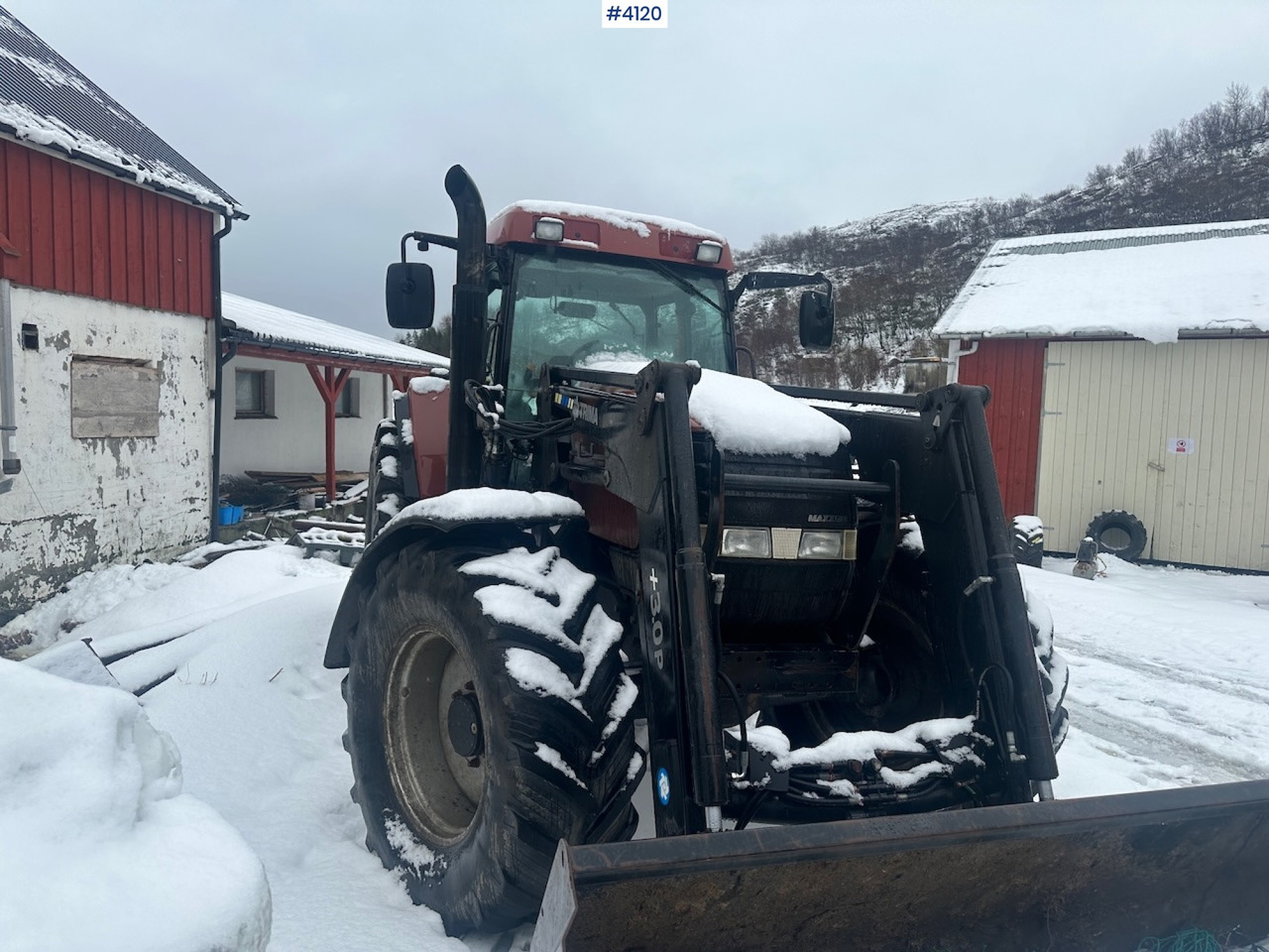 2002 CASE MX 135 MAXXUM 4x4 tractor with front loader. - Traktor: obrázok 5 2002 CASE MX 135 MAXXUM 4x4 tractor with front loader. - Traktor: obrázok 5
