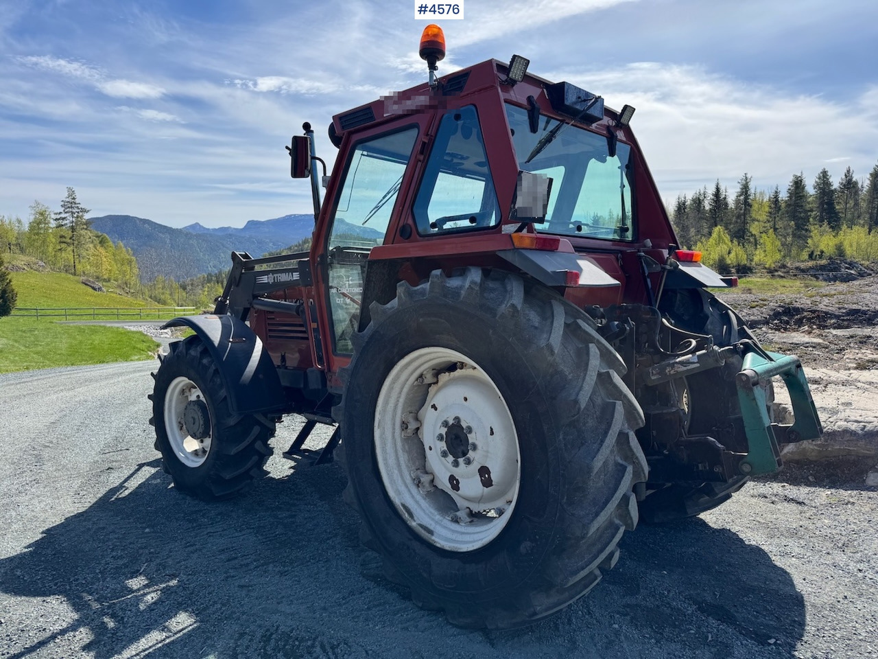 2002 Fiat 110-90 DT w/front loader. 1590 hours! - Traktor: obrázok 2 2002 Fiat 110-90 DT w/front loader. 1590 hours! - Traktor: obrázok 2