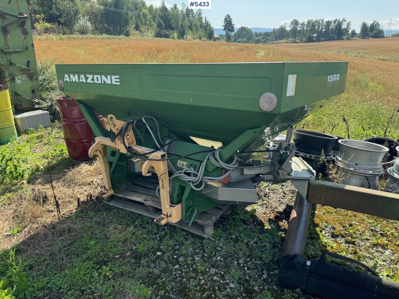 2003 Amazone ZA-M 1500 - Rozmetač hnojiva: obrázok 1 2003 Amazone ZA-M 1500 - Rozmetač hnojiva: obrázok 1