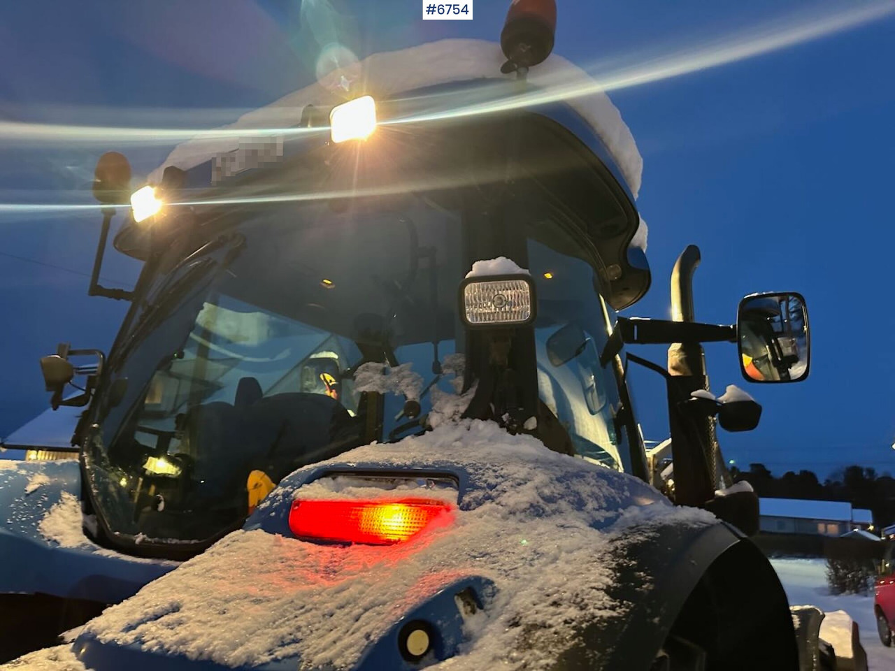 Traktor 2004 New Holland TS115A 4x4 w/ Front loader, bucket, grading bucket and snow blower.: obrázok 10