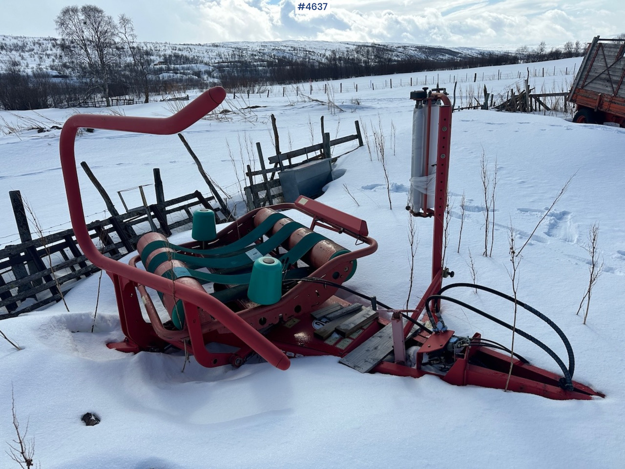 2004 Taarup 7420 Round bale wrapper - Stroje na zber krmovín: obrázok 4 2004 Taarup 7420 Round bale wrapper - Stroje na zber krmovín: obrázok 4