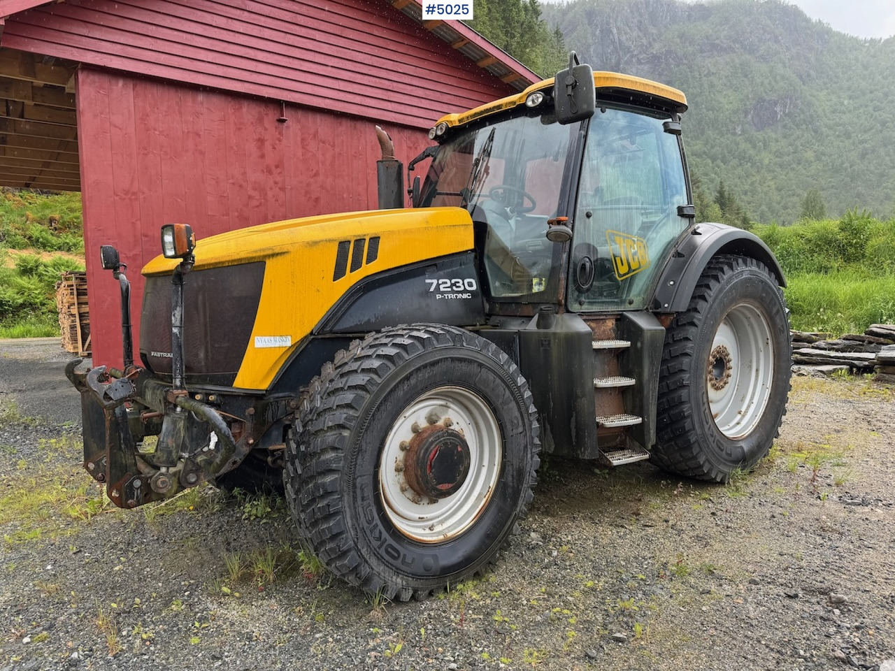 2008 JCB Fastrac 7230 P-Tronic w/Front hydraulics and PTO. - Traktor: obrázok 4 2008 JCB Fastrac 7230 P-Tronic w/Front hydraulics and PTO. - Traktor: obrázok 4