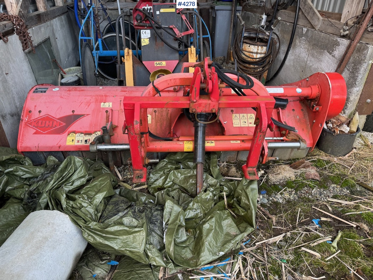 2008 Kuhn BKE 210 - Stroje na zber krmovín: obrázok 1 2008 Kuhn BKE 210 - Stroje na zber krmovín: obrázok 1