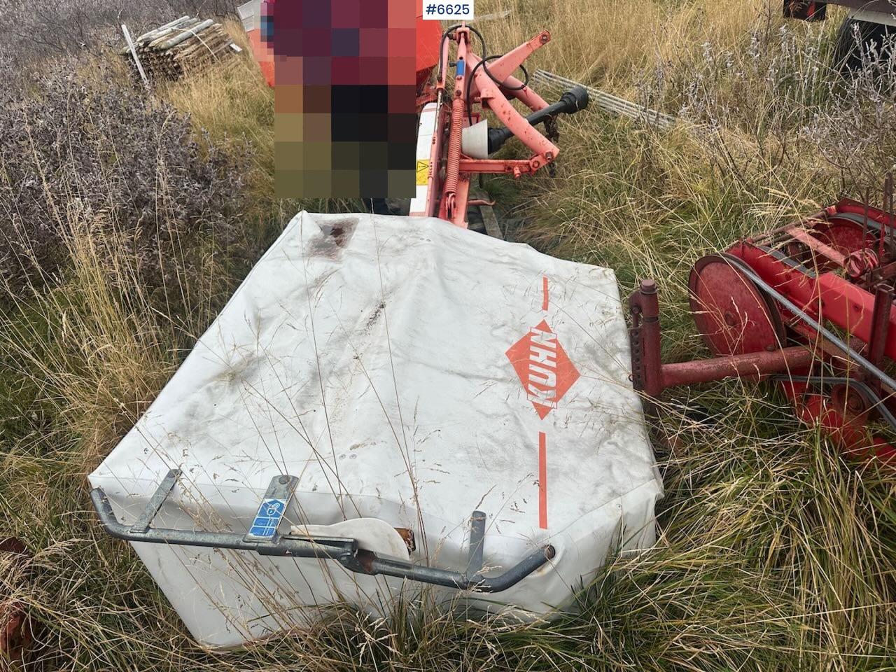 2008 Kuhn GMD 44 select Disc mower - Stroje na zber krmovín: obrázok 3 2008 Kuhn GMD 44 select Disc mower - Stroje na zber krmovín: obrázok 3