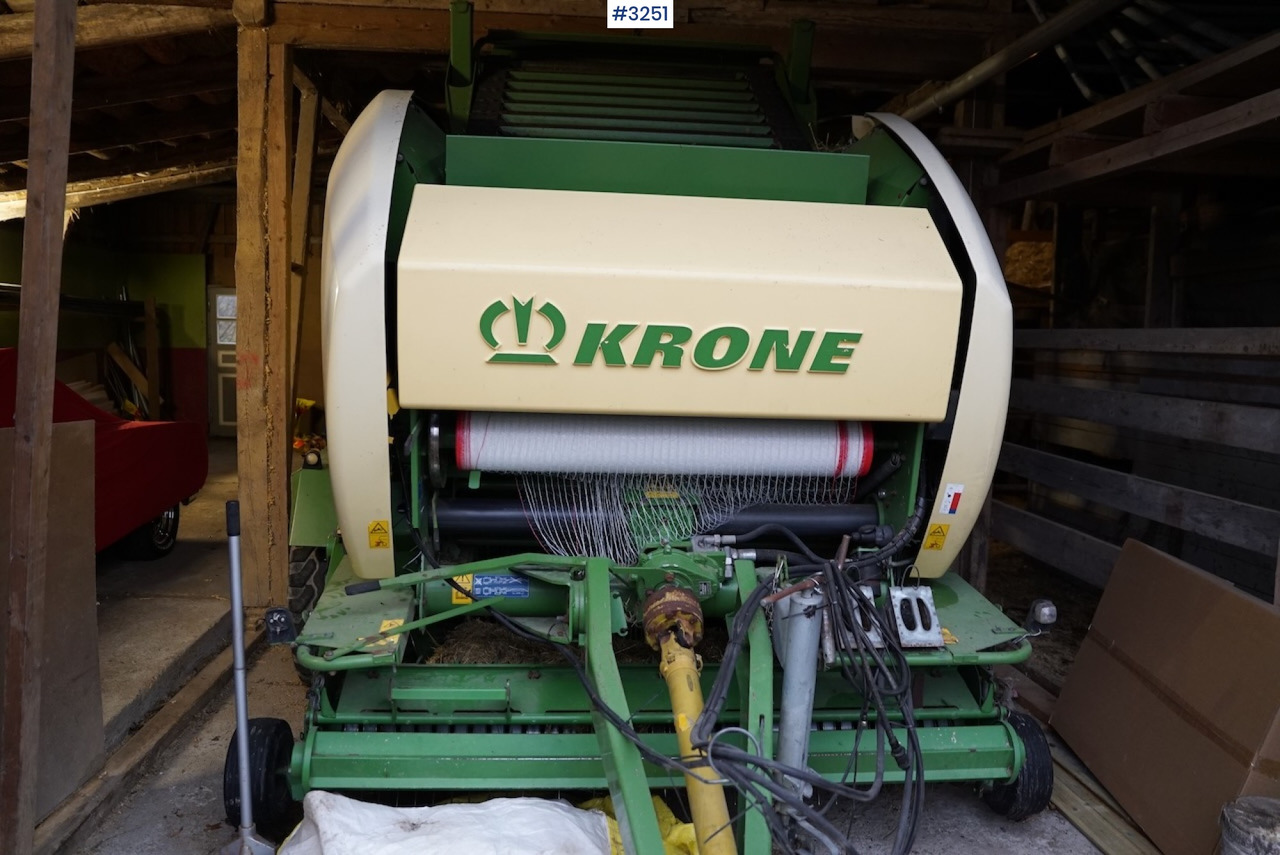 2010 Krone Comprima CF155XC - Stroje na zber krmovín: obrázok 3 2010 Krone Comprima CF155XC - Stroje na zber krmovín: obrázok 3
