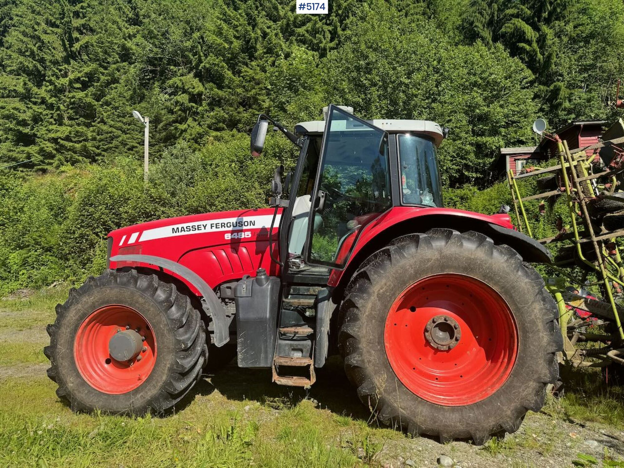 2010 Massey Ferguson 6485 4x4 - Traktor: obrázok 4 2010 Massey Ferguson 6485 4x4 - Traktor: obrázok 4