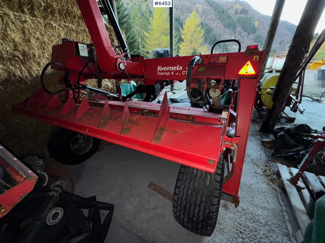 2011 Kverneland Taarup 4332 CT w/ BX Assembly belt - Stroje na zber krmovín: obrázok 4 2011 Kverneland Taarup 4332 CT w/ BX Assembly belt - Stroje na zber krmovín: obrázok 4