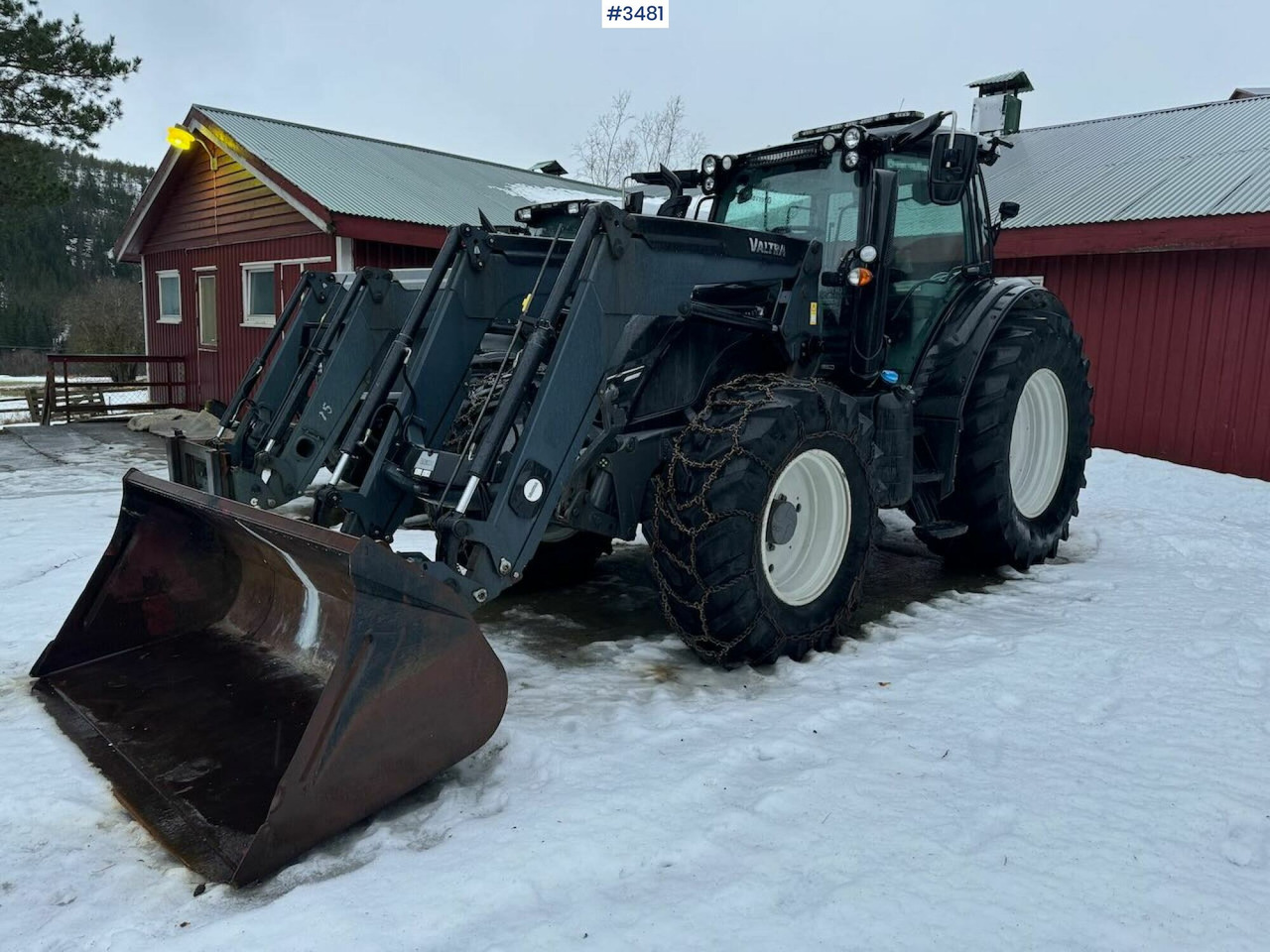 2015 Valtra N174D w/ Front loader - Traktor: obrázok 2 2015 Valtra N174D w/ Front loader - Traktor: obrázok 2
