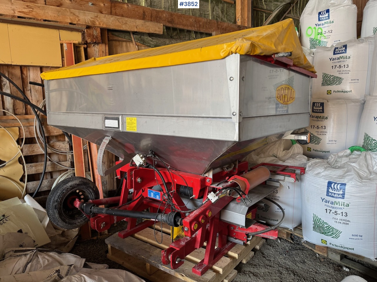 2016 Bredal F2RF fertilizer spreader - Rozmetač hnojiva: obrázok 3 2016 Bredal F2RF fertilizer spreader - Rozmetač hnojiva: obrázok 3