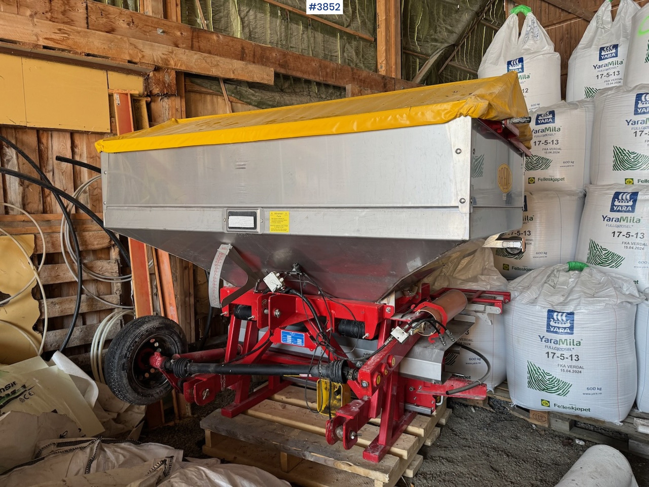 2016 Bredal F2RF fertilizer spreader - Rozmetač hnojiva: obrázok 2 2016 Bredal F2RF fertilizer spreader - Rozmetač hnojiva: obrázok 2