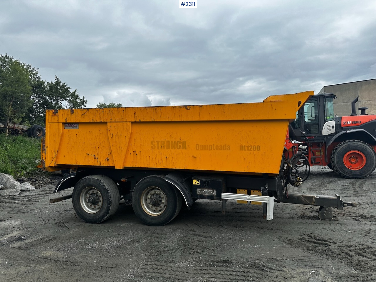 2016 Stronga DL1200 tractor trailer. - Poľnohospodársky sklápěcí príves: obrázok 4 2016 Stronga DL1200 tractor trailer. - Poľnohospodársky sklápěcí príves: obrázok 4