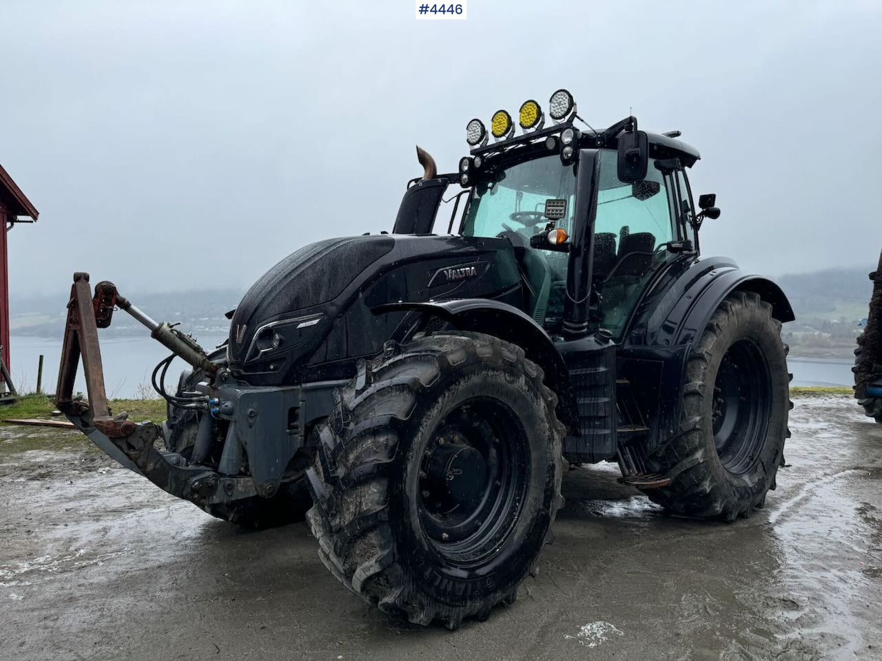 2017 Valtra T234 - Traktor: obrázok 2 2017 Valtra T234 - Traktor: obrázok 2