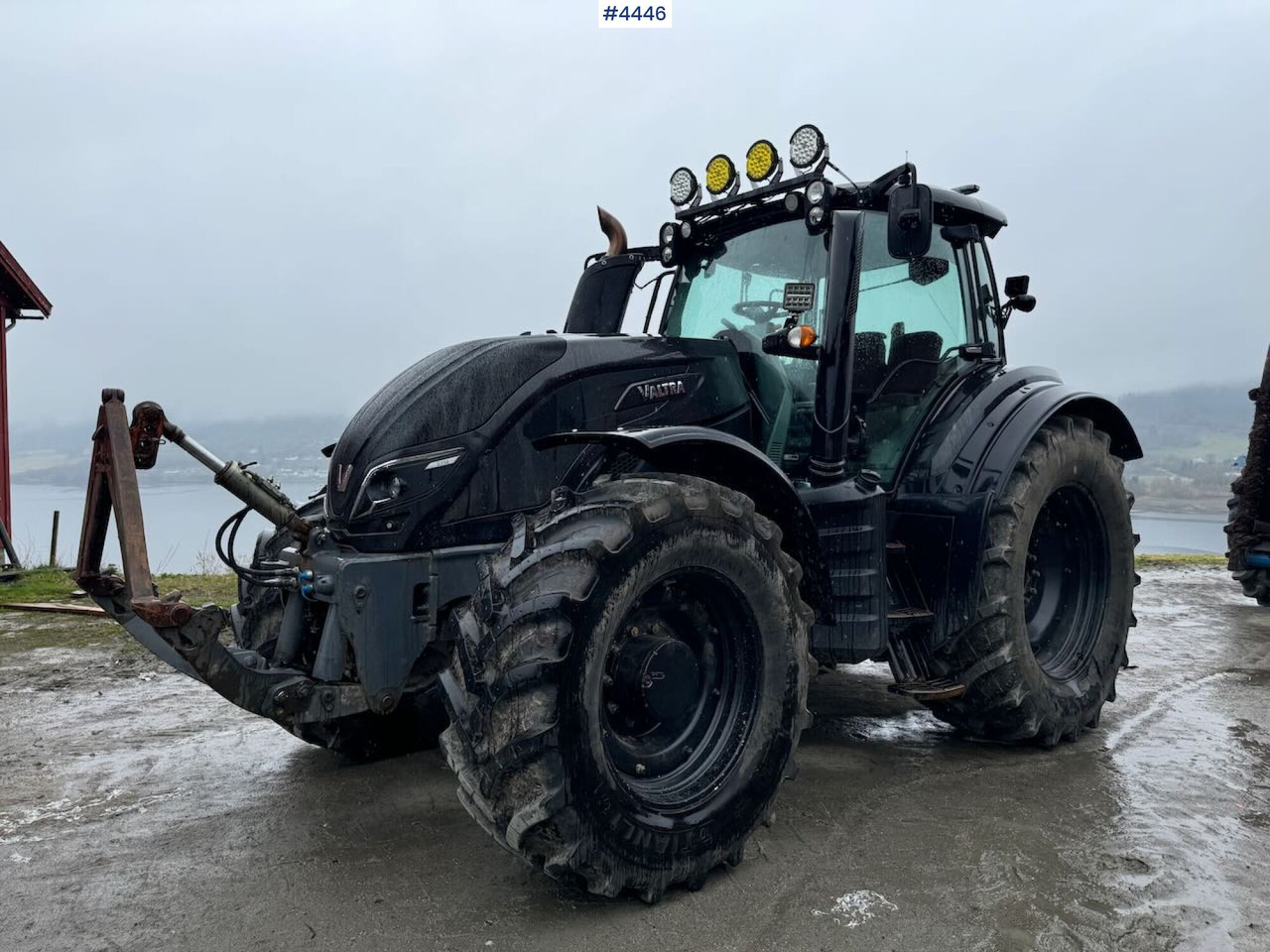 2017 Valtra T234 - Traktor: obrázok 1 2017 Valtra T234 - Traktor: obrázok 1