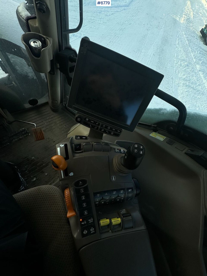 Traktor 2018 John Deere 6155R 4x4 WATCH VIDEO: obrázok 31 Traktor 2018 John Deere 6155R 4x4 WATCH VIDEO: obrázok 31