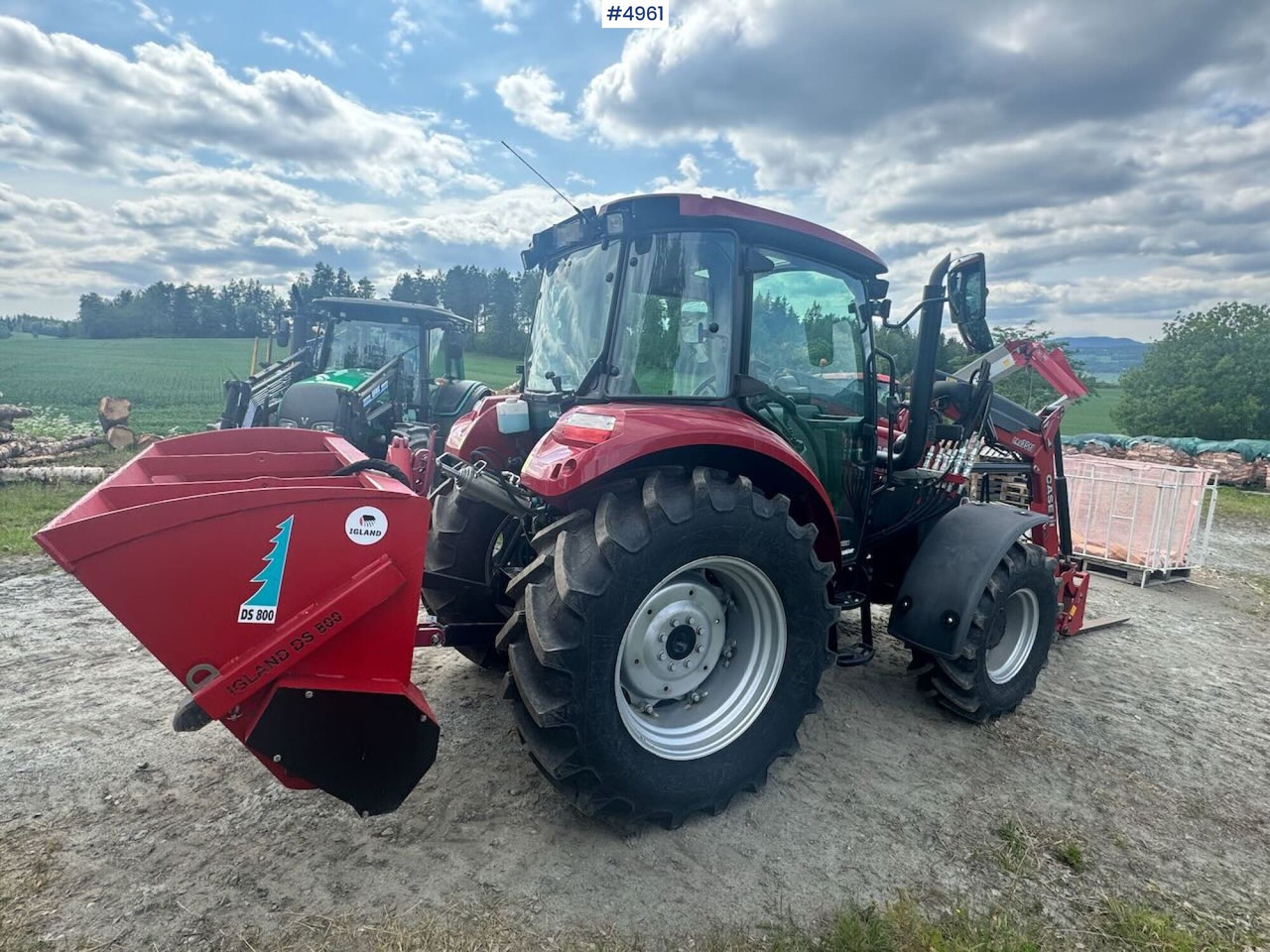 2021 Case IH Famall 75C w/ front loader. 150 Hours! - Traktor: obrázok 4 2021 Case IH Famall 75C w/ front loader. 150 Hours! - Traktor: obrázok 4