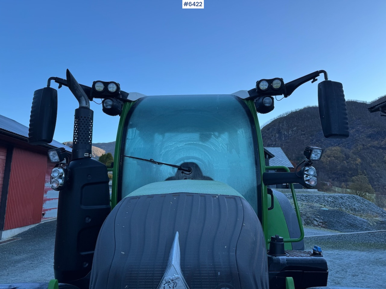 2021 Fendt 314 Vario Profi Plus w/ front hydraulics and front PTO. Low hours! - Traktor: obrázok 5 2021 Fendt 314 Vario Profi Plus w/ front hydraulics and front PTO. Low hours! - Traktor: obrázok 5