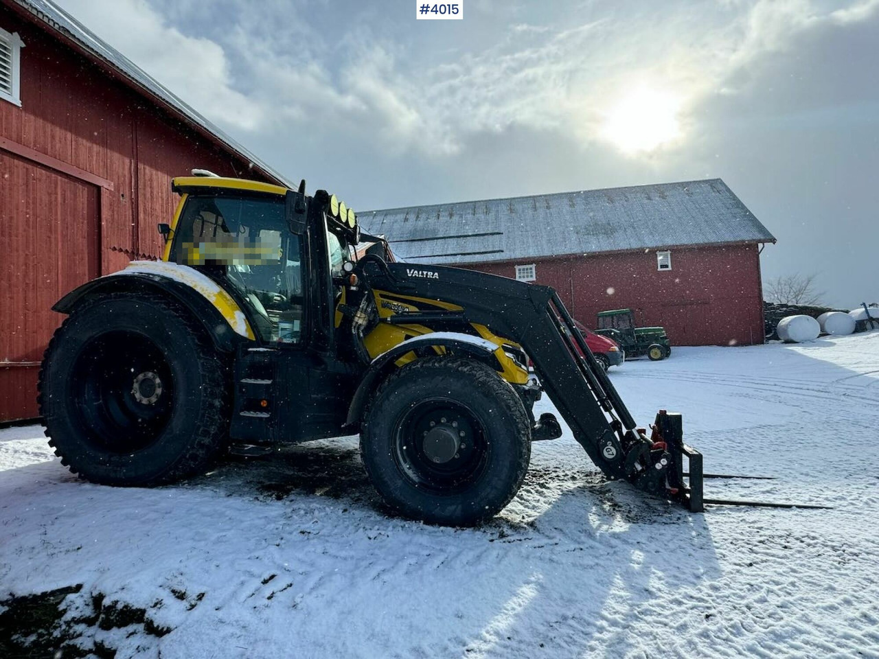 2021 Valtra T255 w/ Quicke G7s front loader - Traktor: obrázok 2 2021 Valtra T255 w/ Quicke G7s front loader - Traktor: obrázok 2